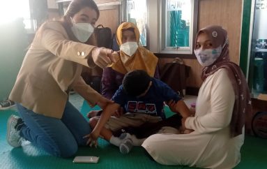 Mandiri, Komunitas Dan TNI Kolaborasi Siapkan Sepatu Serta Terapi Disabilitas