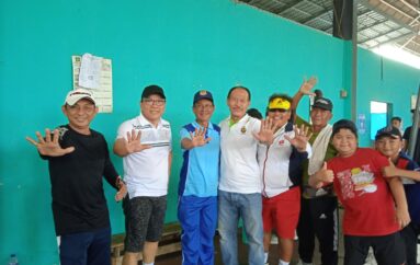 Wahdi Buka Turnamen Tenis Wali Kota Cup