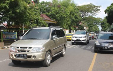 Parkir Liar Sebabkan Kemacetan di Jalan ZA Pagaralam