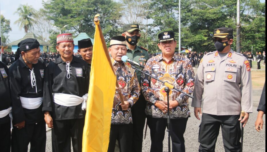 Bupati Lampung Timur, Dandim Dan Kapolres Lepas Calon Warga Baru PSHT
