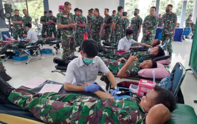 Prajurit Batalyon Infanteri 7 Marinir Laksanakan Donor Darah HUT Marinir ke 77