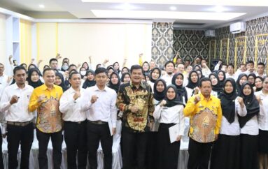 Bupati Lampung Tengah Musa Ahmad menghadiri acara Penyerahan Surat Keputusan Pegawai Pemerintah dengan perjanjian kerja (PPPK)